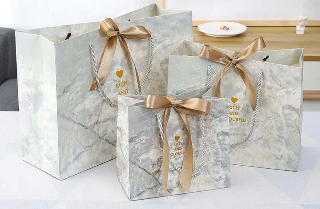 CUSTOM DESIGN PAPER SHOPPING BAGS