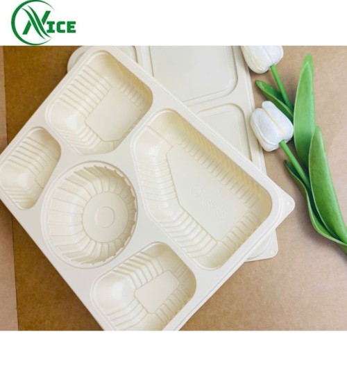 Trays and bowls made from cornstarch